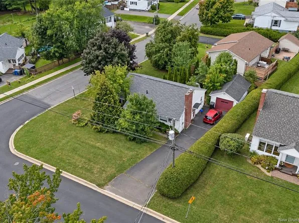 117 Fulton Ave, Fredericton, NB E3A 2B7