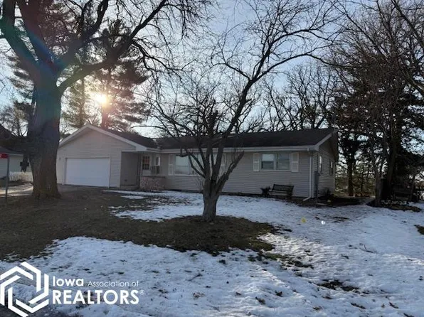 2 Berkhimer Dr, Humboldt, IA 50548