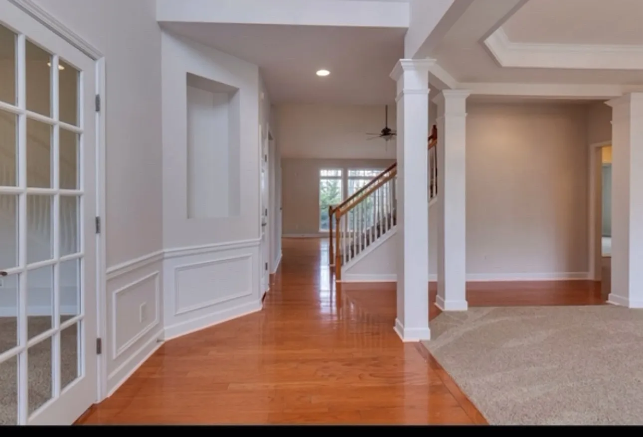 1511 Red Oak Dr — Photo 4