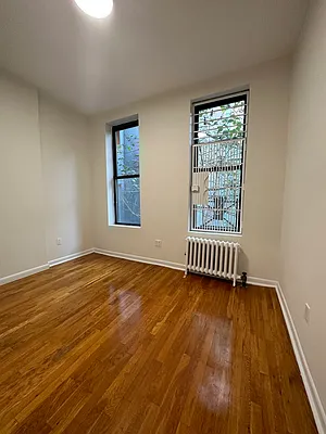 Rented by Peter R. Hungerford, LREB | media 25