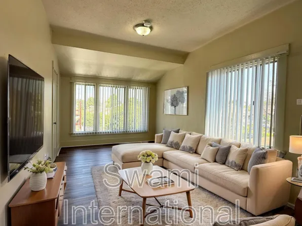 1128 3/4 E 49th St, Los Angeles, CA 90011