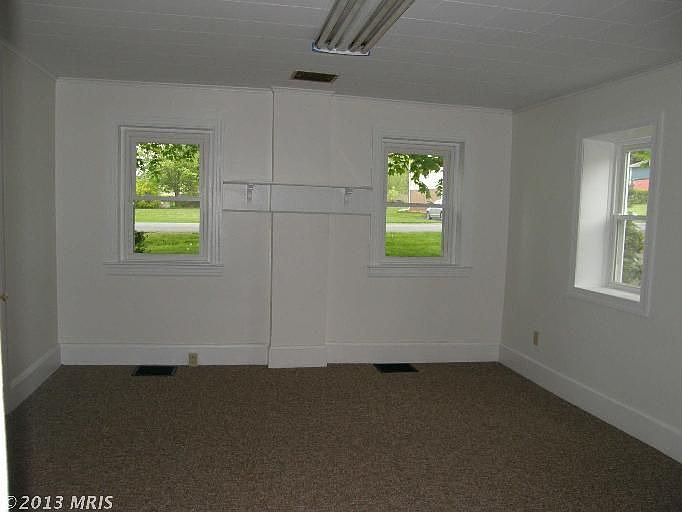 8585 Sheffield Manor Blvd, Waynesboro, PA 17268 Zillow