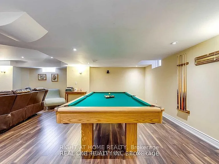 96 Spring Azure Cres — Photo 35