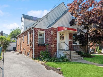 222 Doherty Avenue, Elmont, NY, 11003