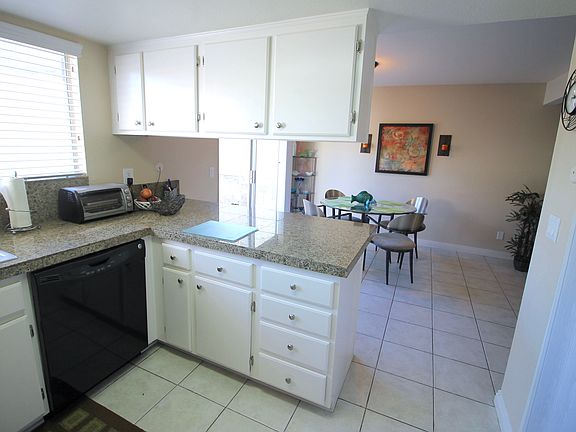 3rd image of 8420 Fanita Dr APT 6
