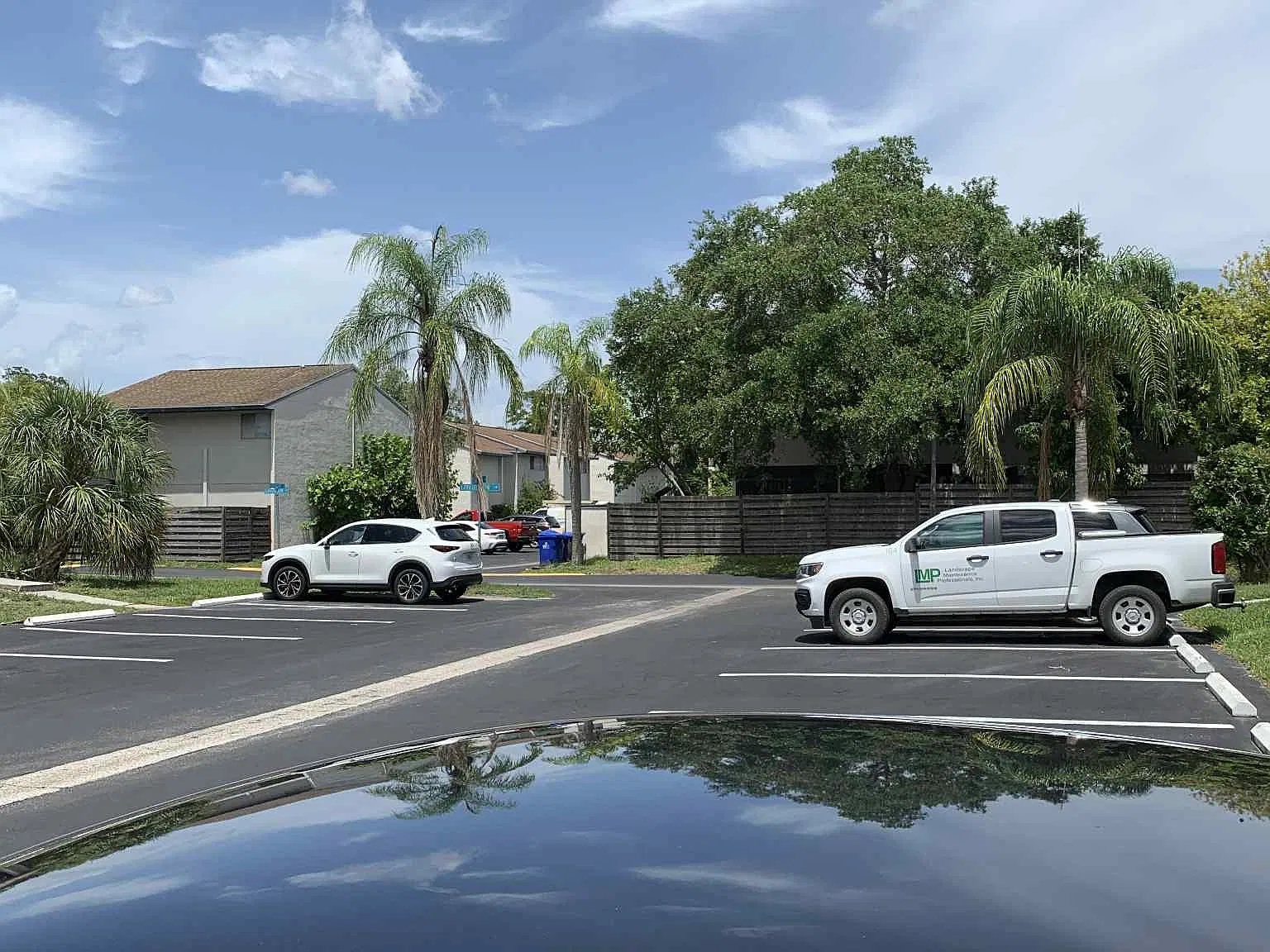 3 bed, 2.5 bath, 1408 sqft, $2,300 — Photo 3