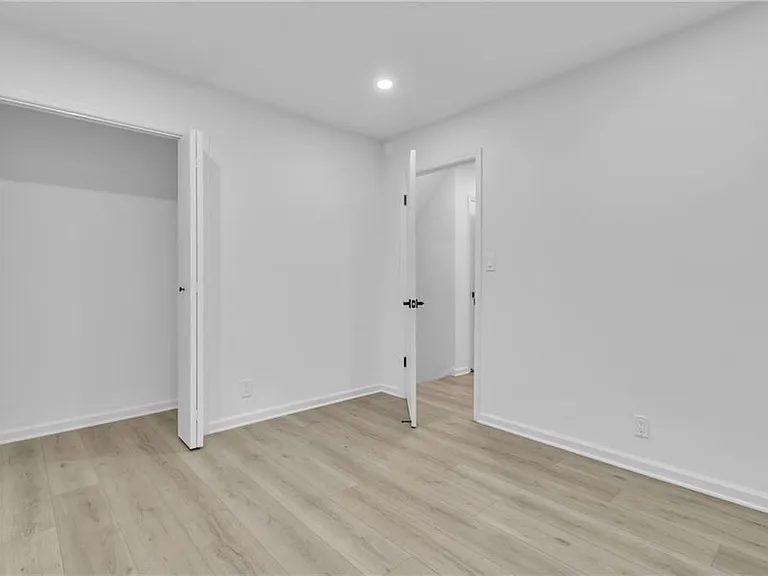 3296 Columbia Woods Dr — Photo 19