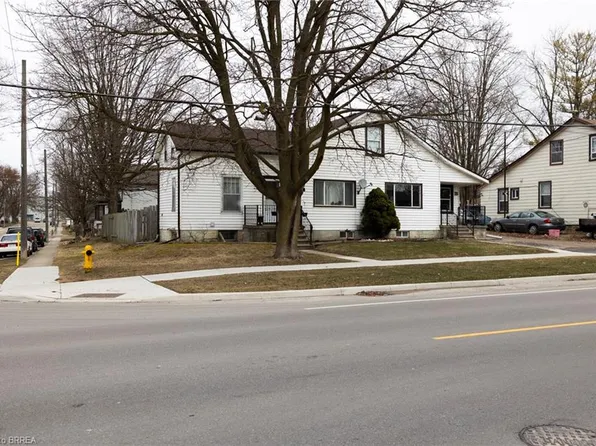 27 Market St #25, Brant, ON N3L 3A6