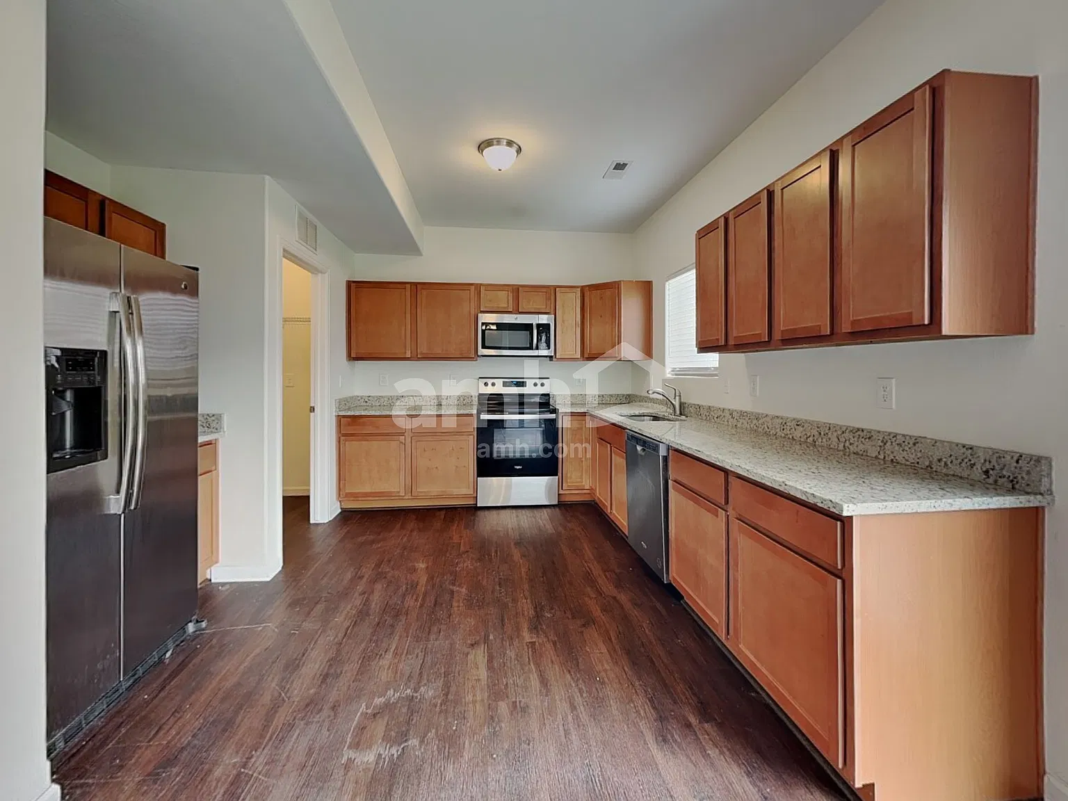 4 bed, 2.5 bath, 2188 sqft, $2,675 — Photo 3