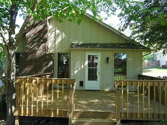 4th image of 1104 SW Granite Creek Dr