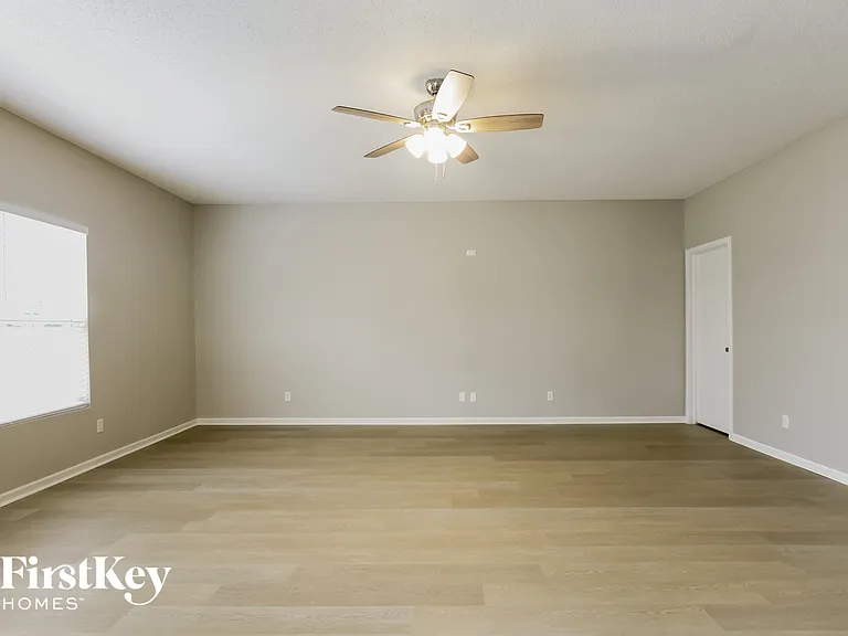 6628 Westland Dr — Photo 2