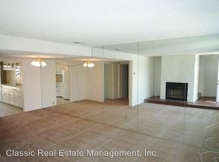 24221 La Glorita Cir, Santa Clarita, CA 91321