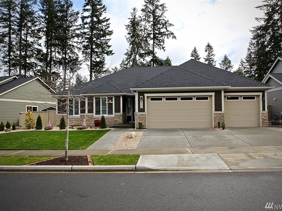 1st image of 4246 Bogey Dr NE