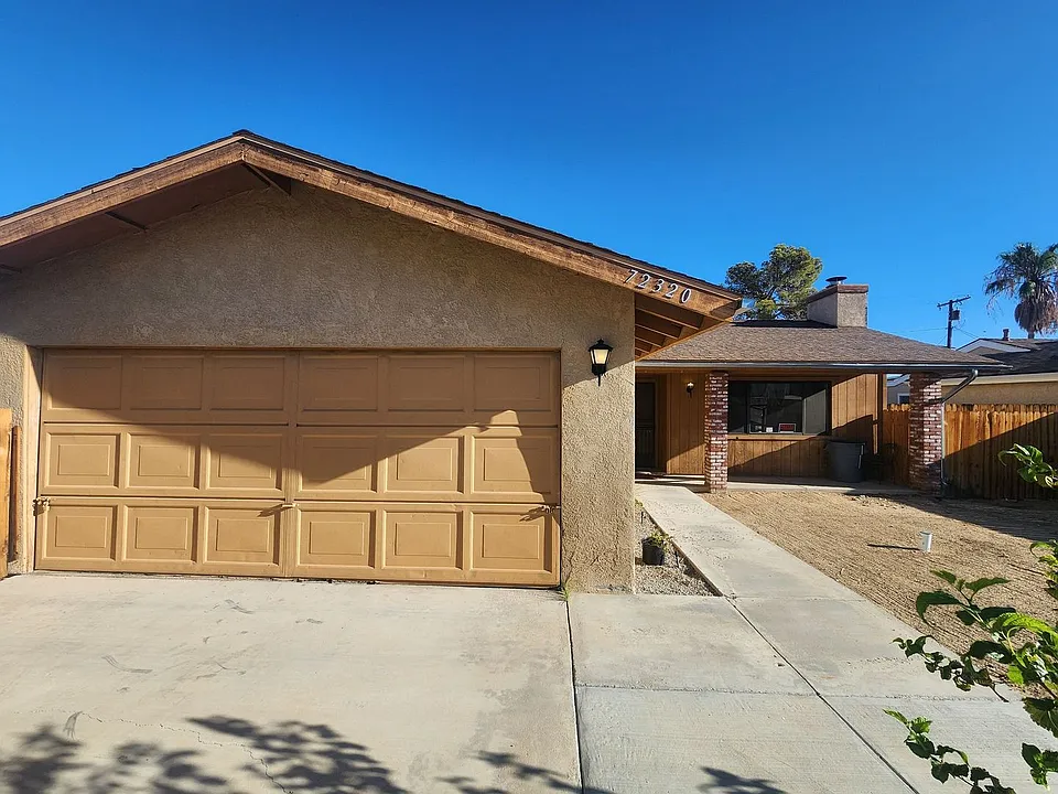72320 El Paseo Dr
