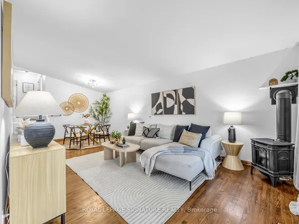 821 Krosno Blvd, Pickering, ON L1W 1G7