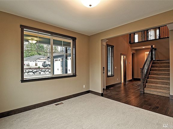 4th image of 5627 159th Ave SE