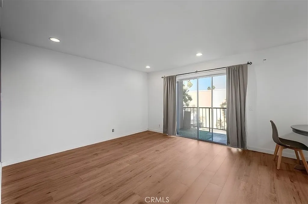 1 bed, 612 sqft, $2,000 — Photo 3