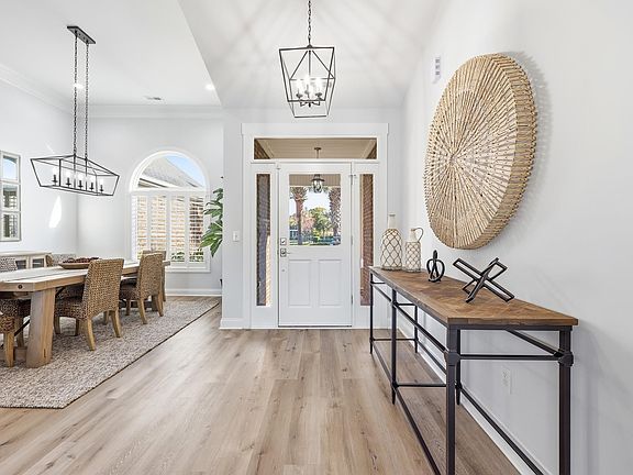 5th image of 517 Sea Island Way