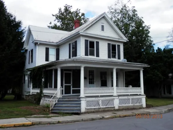 41 E Market St, Middleburg, PA 17842