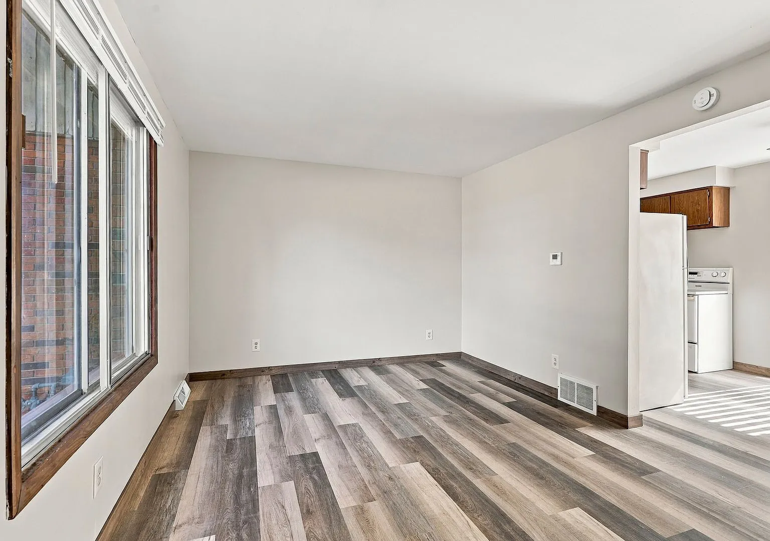 3727 Parkway Boulevard — Photo 2