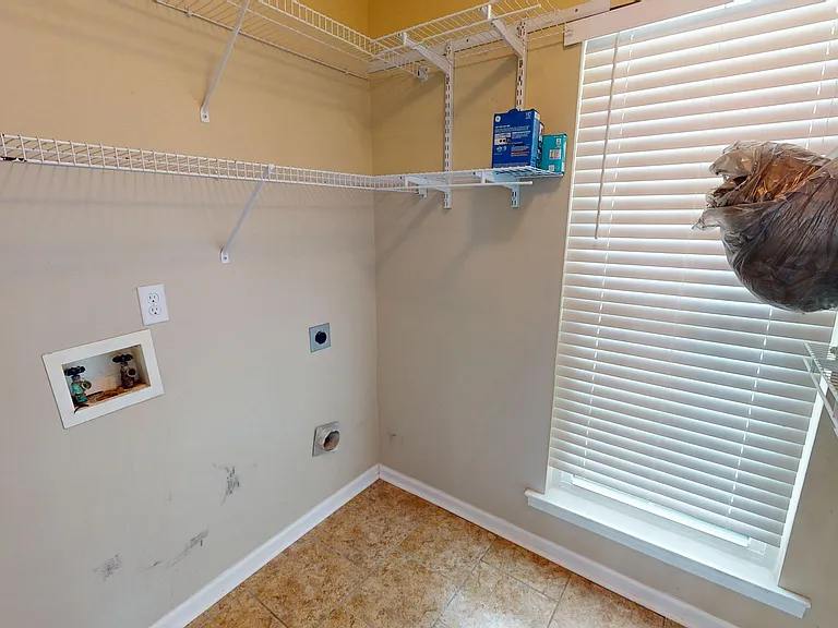 226 Meadow Oaks Ct — Photo 6