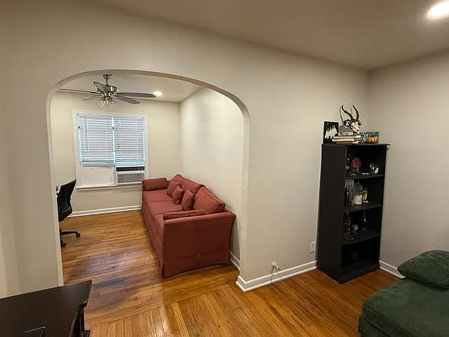 1727 Donaldson Ave — Photo 12
