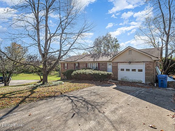2nd image of 25 Parke Dr