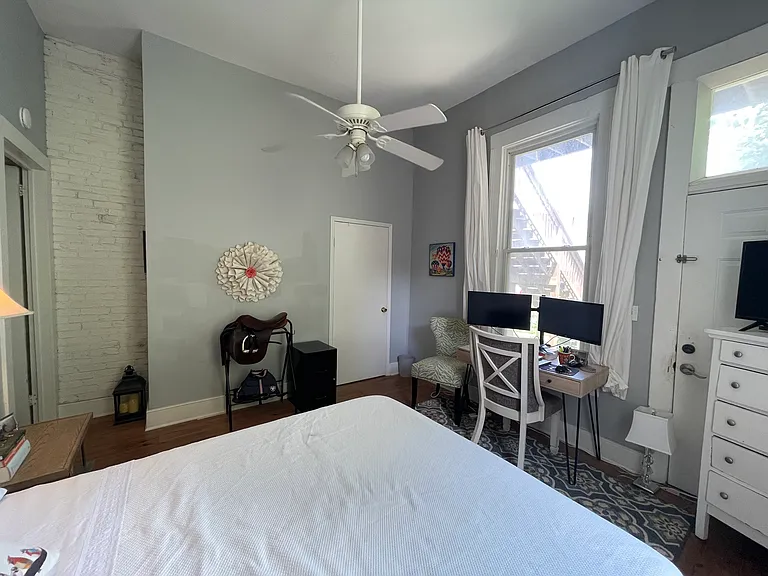 E Washington St — Photo 18