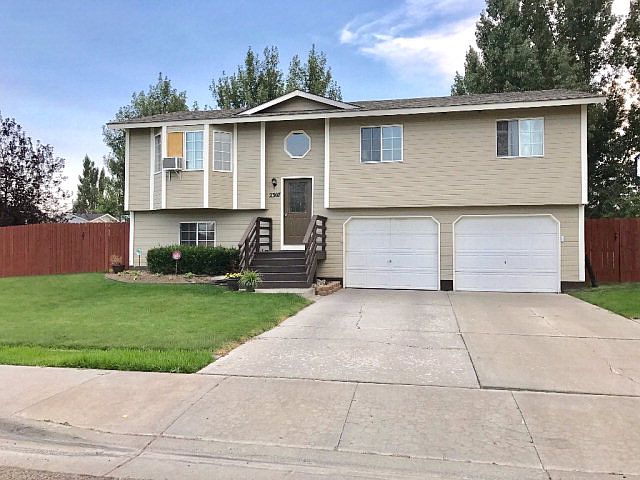 1st image of 2307 Saddle Ct