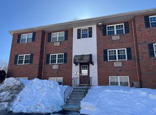 7 Maple Crest Cir APT C, Holyoke, MA 01040