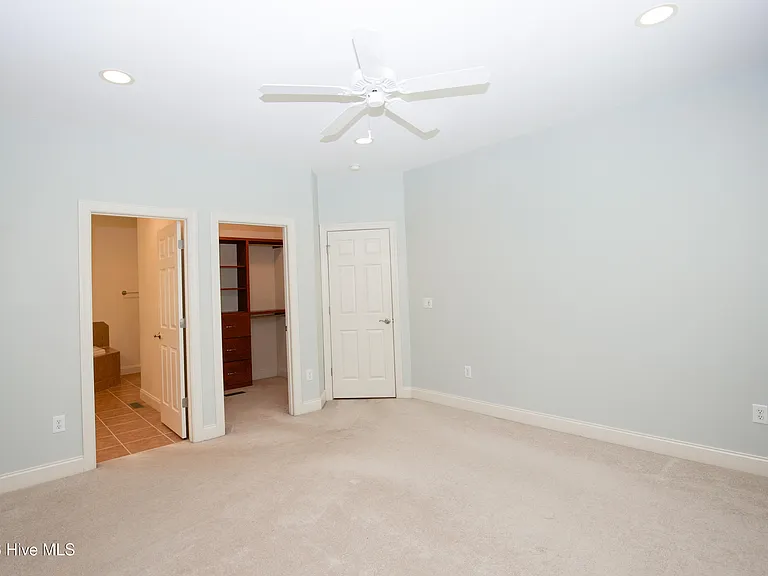 34 Princess Gate Dr — Photo 30