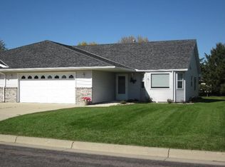 342 4th St SW, Blooming Prairie, MN 55917