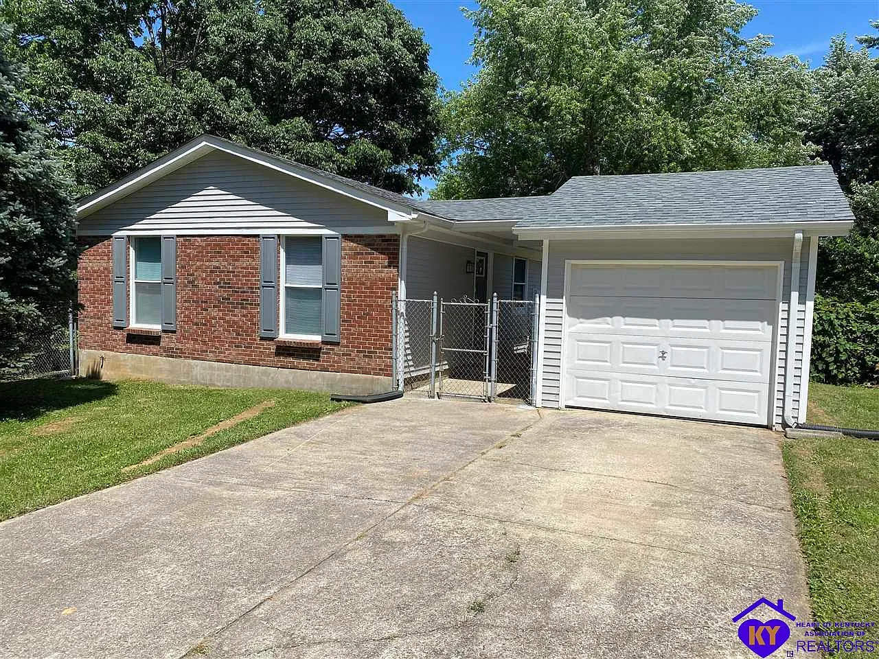 139 Vonda Ct photo 1