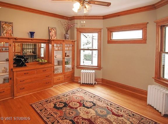 5th image of 736 Lyman Ave