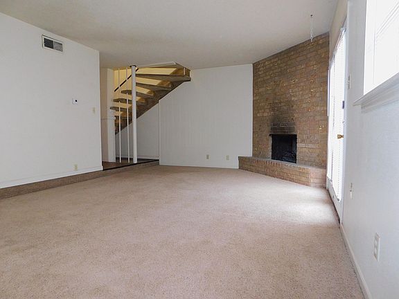4th image of 5018 Kenosha Ave APT B