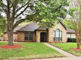 217 Any Way, Lake Jackson, TX 77566