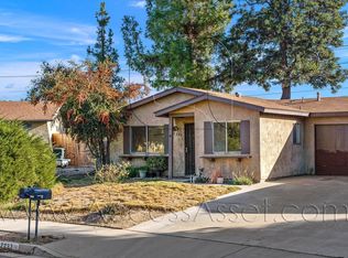 2233 Chanaral Ave, Hemet, CA 92545