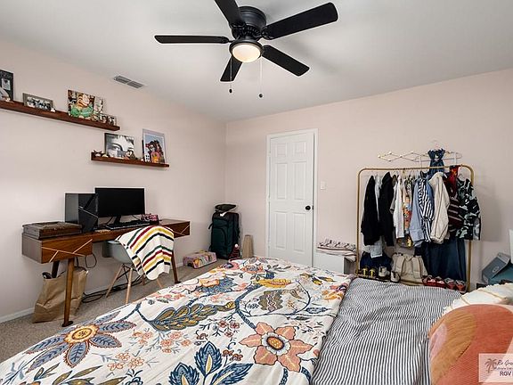 5th image of 179 Glenbrook Dr