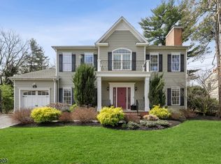 45 Pine St, Chatham, NJ 07928