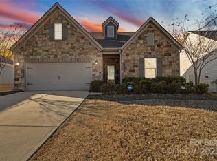 9314 Dufaux Dr, Charlotte, NC 28278