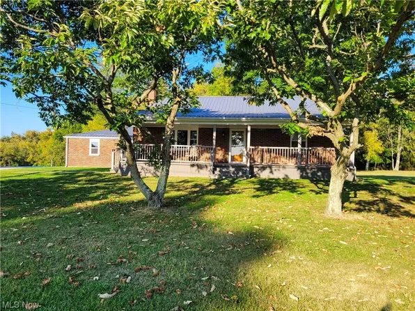 1054 County Road 15, Dillonvale, OH 43943