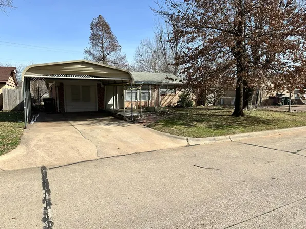 860 S Scott St, Del City, OK 73115