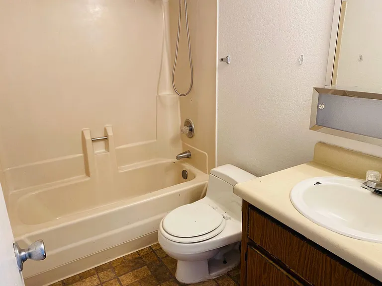 2808 E Monte Cristo Ave #101 — Photo 10