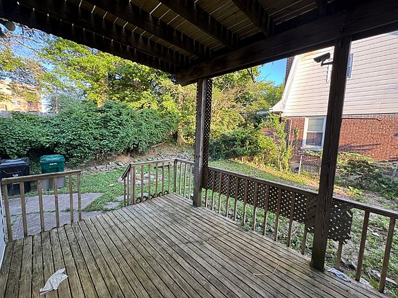 Lower Level Back Porch/Backyard