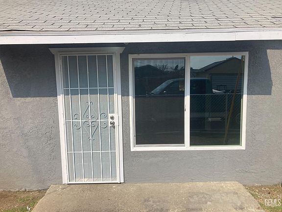 3rd image of 1001 Woodrow Ave