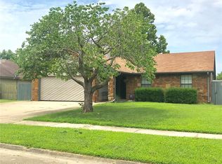 1504 N 26th Pl, Broken Arrow, OK 74014