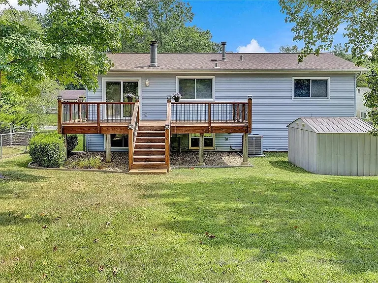 927 Bellestri Dr — Photo 23