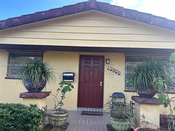 3rd image of 13800 SW 73rd St