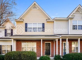 8218 Rudolph Rd, Charlotte, NC 28216