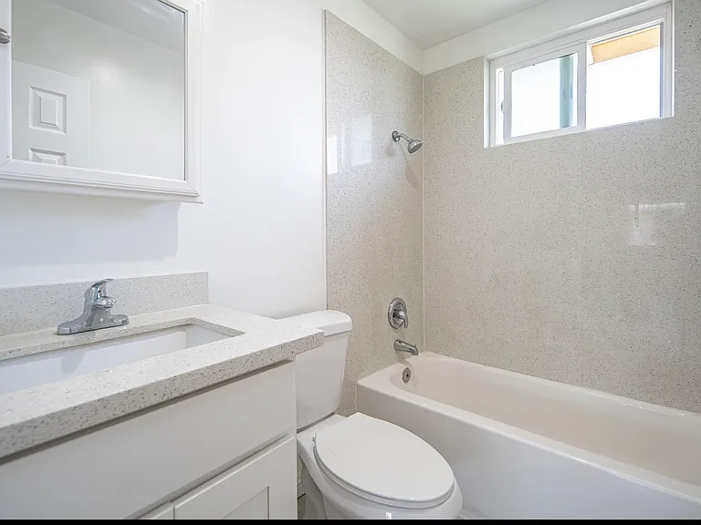 424 S Stoneman Ave #2 — Photo 6
